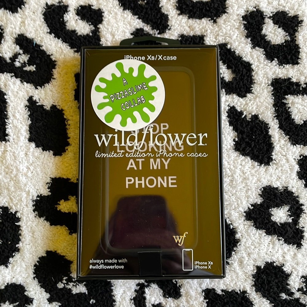 BNWT Wildflower Cases x Pizzaslime iPhone Xs/X Phone Case
